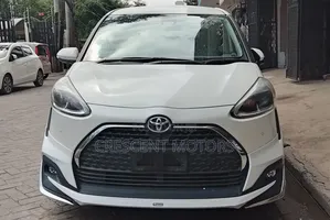 Toyota Sienta 2020 Pearl