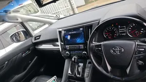 Toyota Vellfire 2019 White