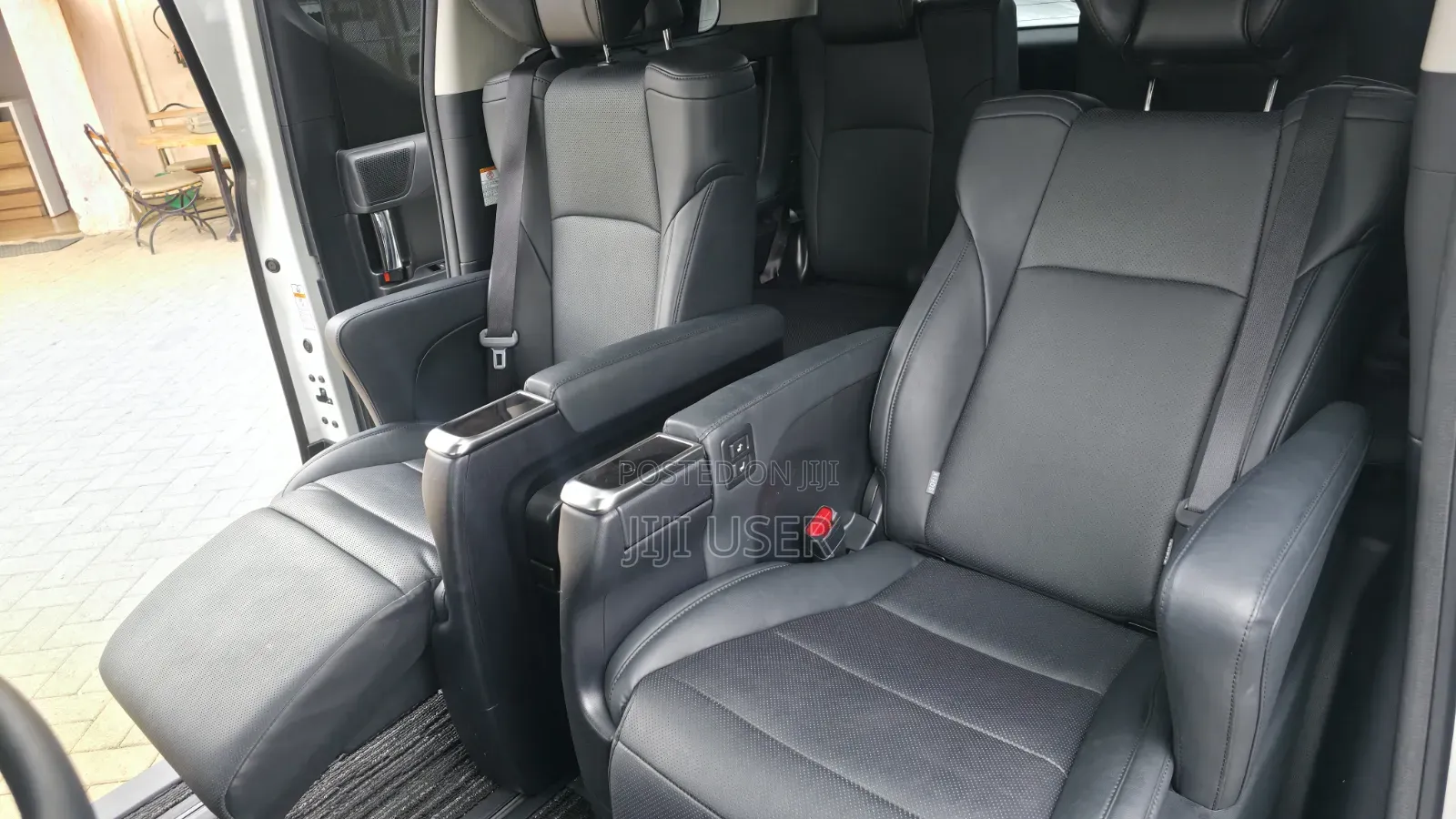 Toyota Vellfire 2019 White