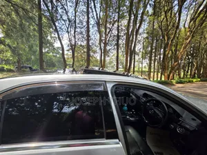 Mercedes-Benz E250 2010 Silver