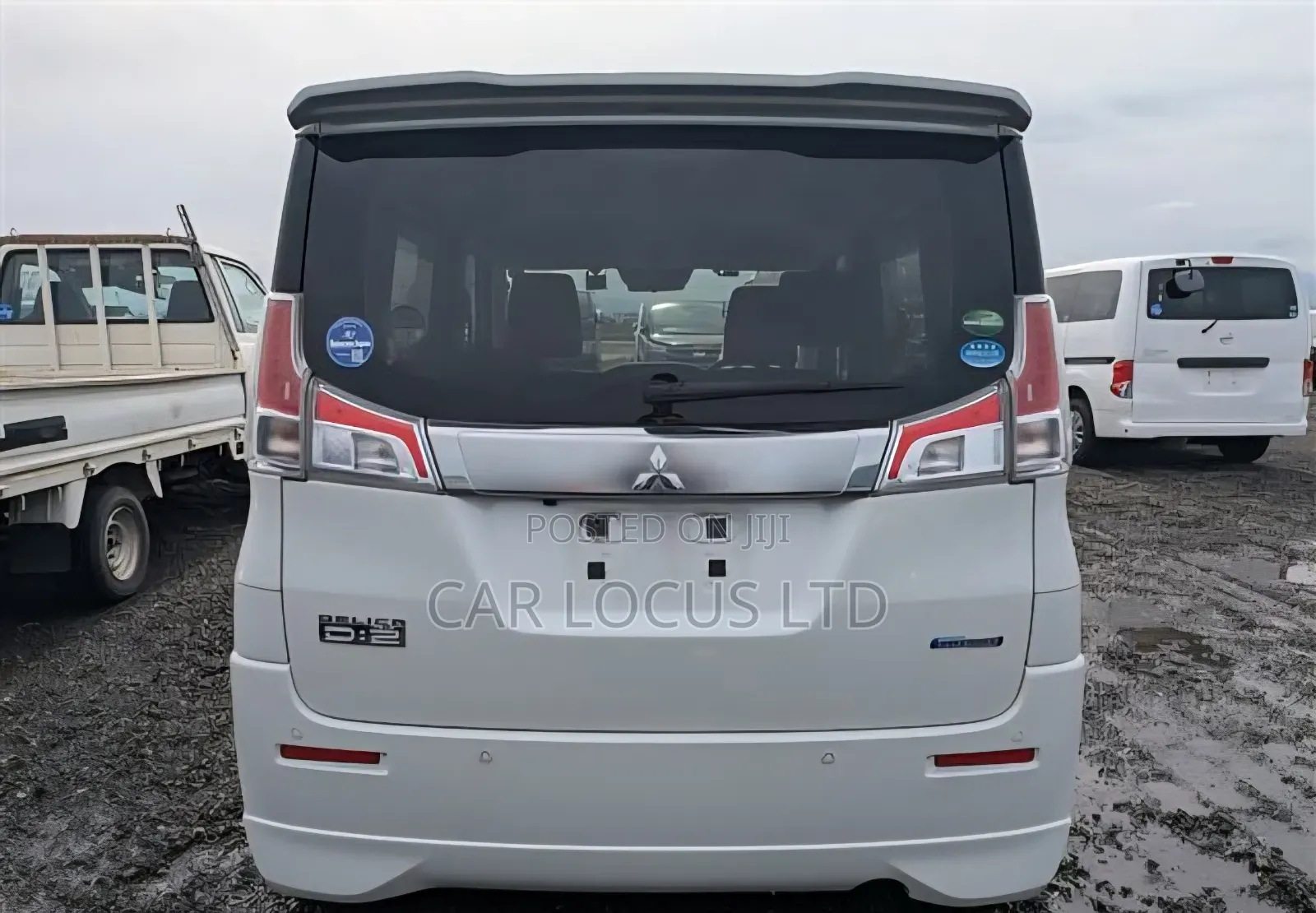 Mitsubishi Delica 2019 White