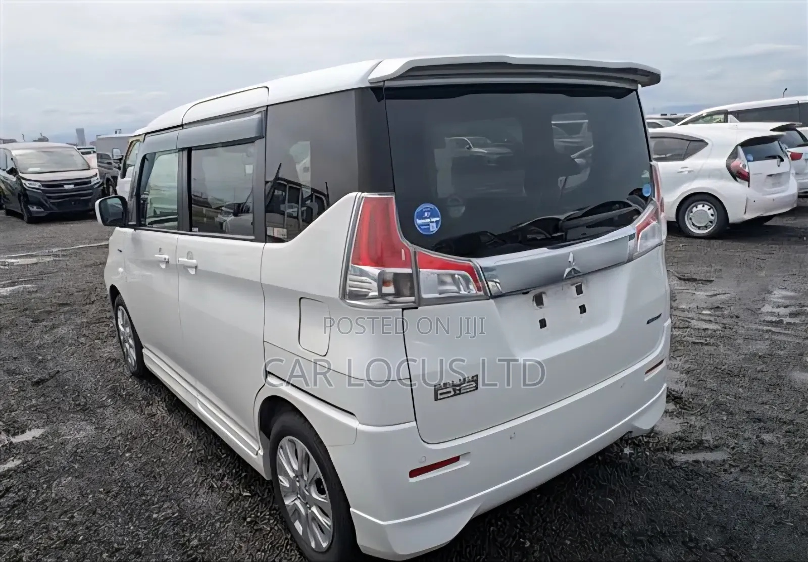 Mitsubishi Delica 2019 White