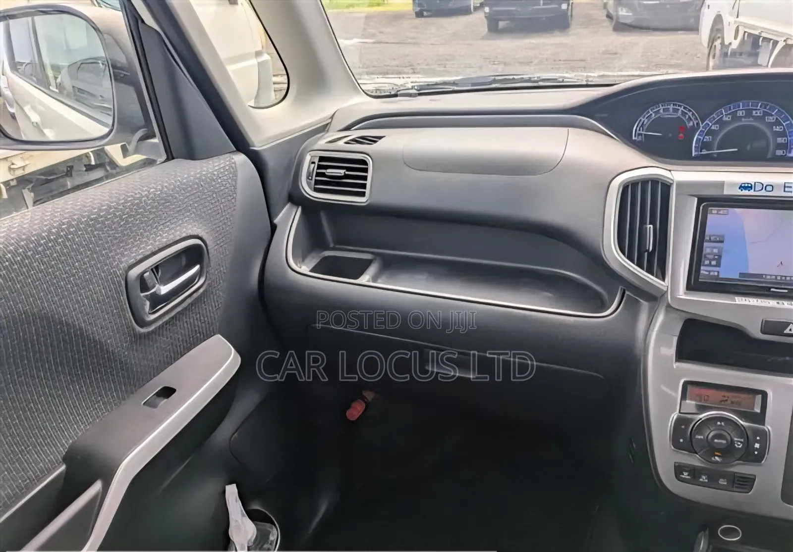 Mitsubishi Delica 2019 White