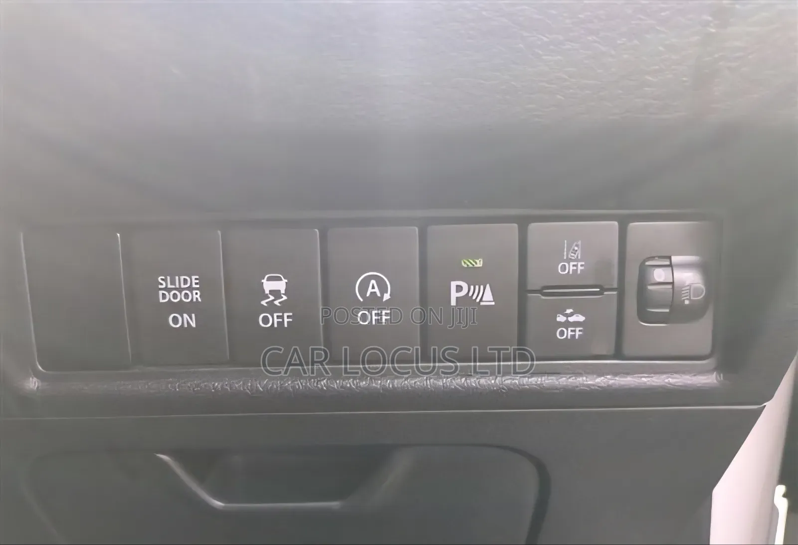 Mitsubishi Delica 2019 White