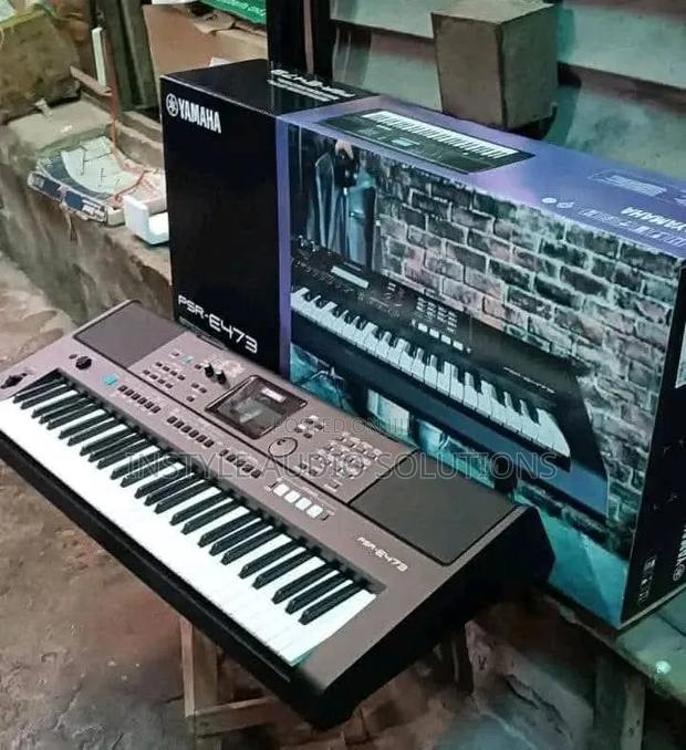 Yamaha PSR E 473 Original Keyboard Plus Original Power Adapter