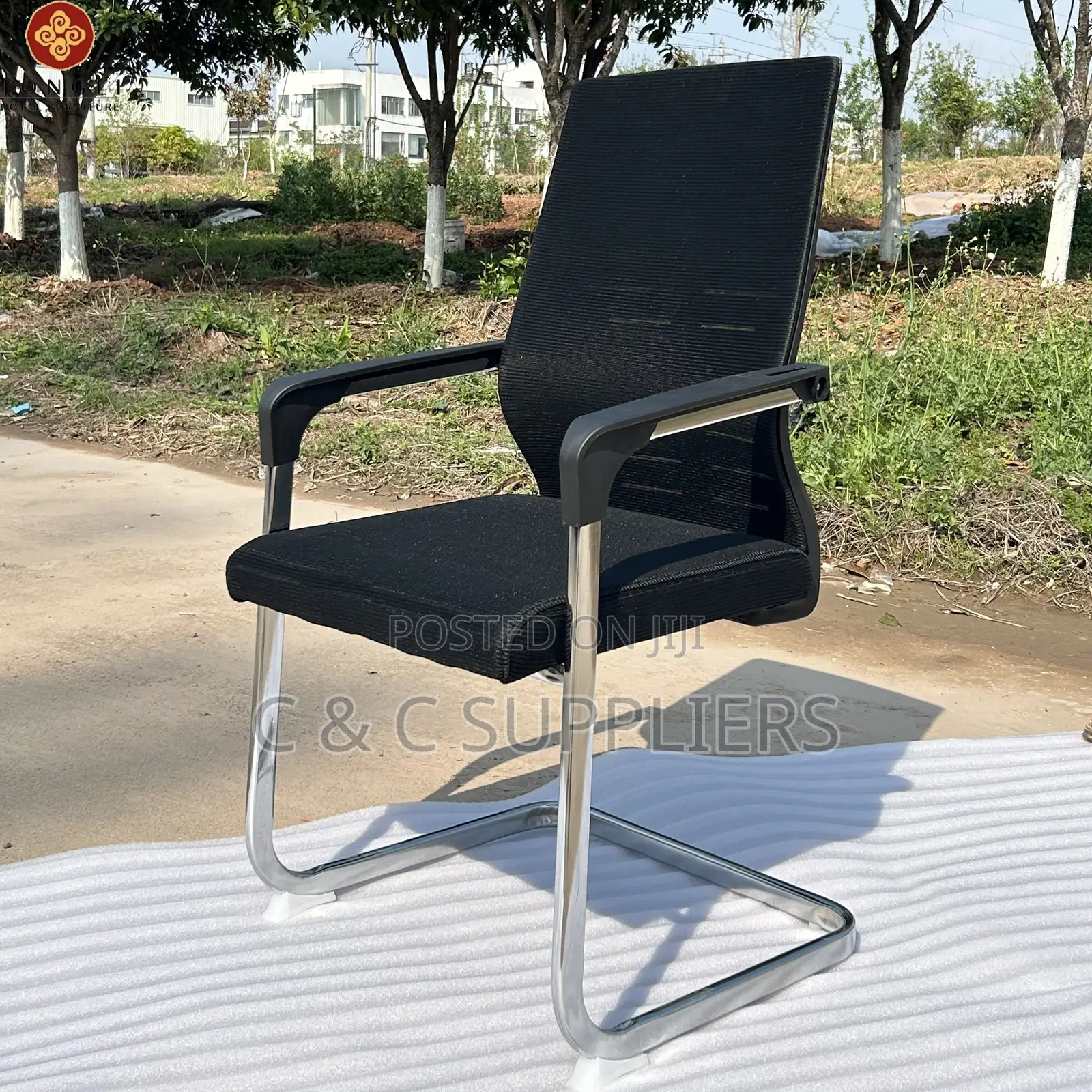 Ergonomic Strong Mesh Visitor's Chair