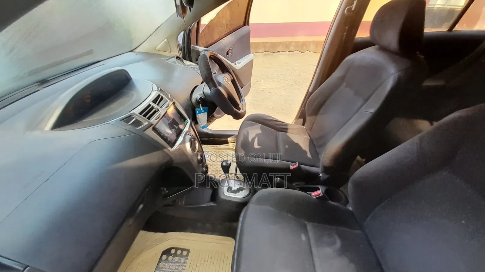 Toyota Vitz 2007 Black