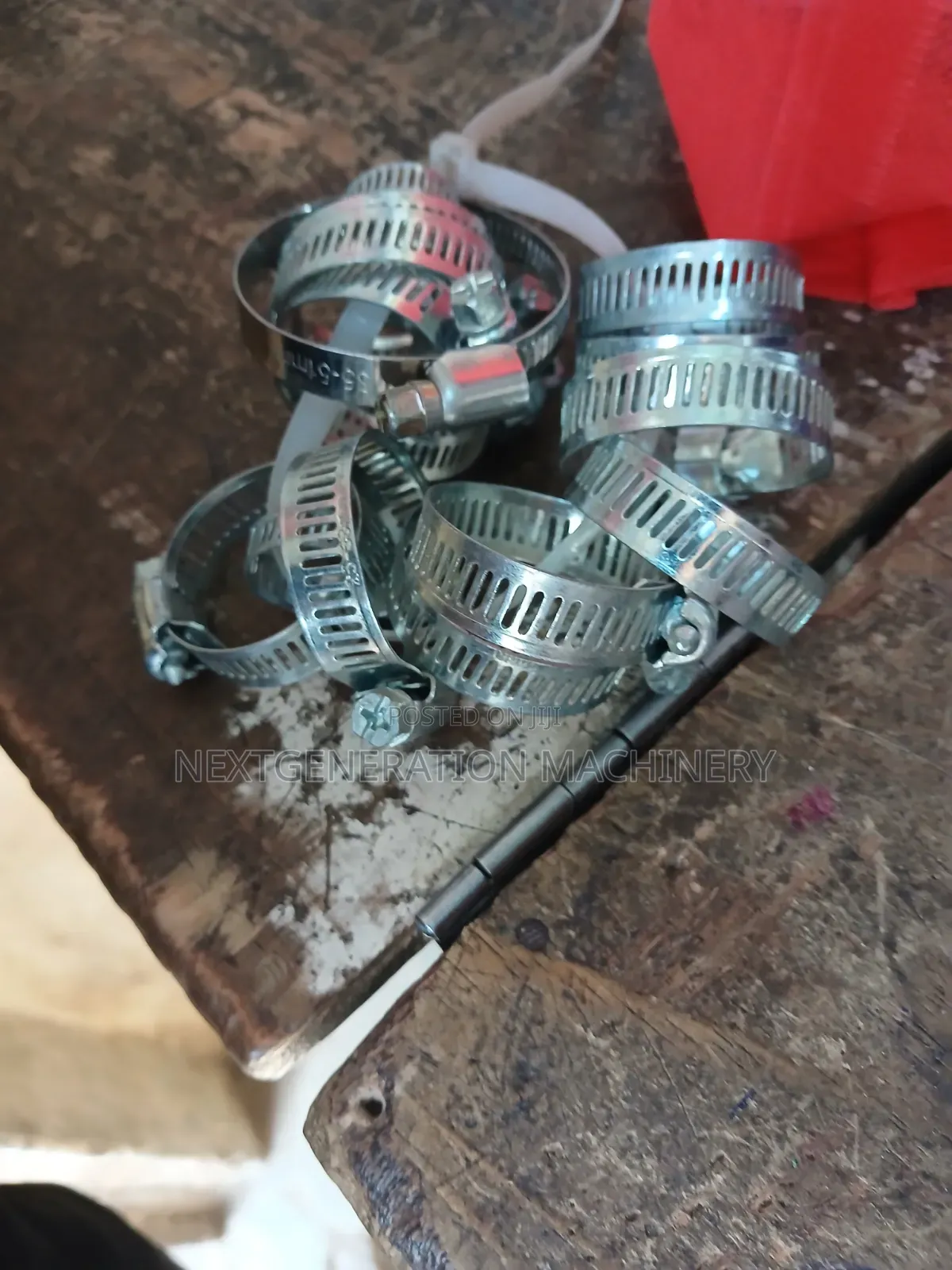 1/1/2 " Pipe Clips
