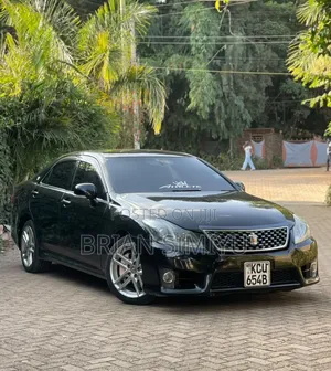 Toyota Crown 2012 Black