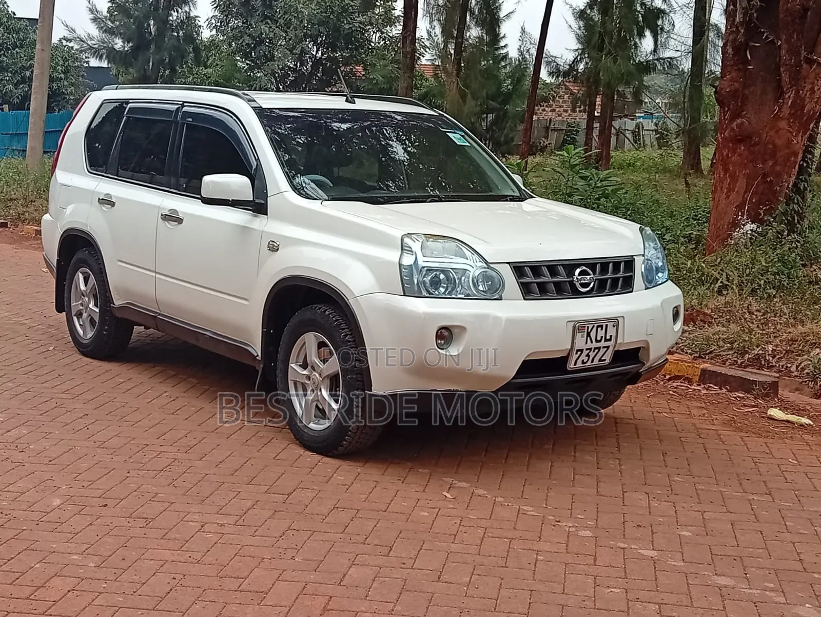 Nissan X-Trail 2010 White