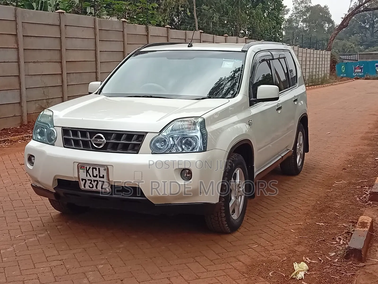Nissan X-Trail 2010 White