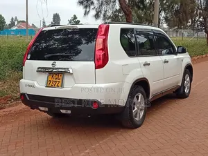 Nissan X-Trail 2010 White