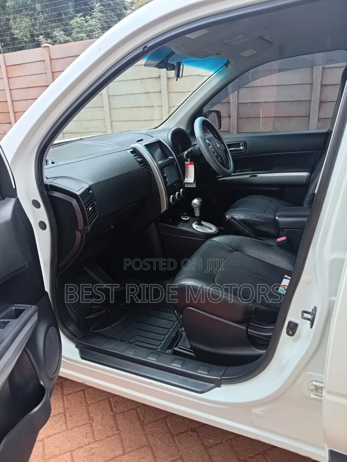 Nissan X-Trail 2010 White