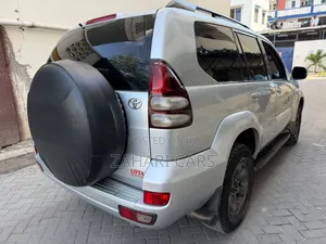 Toyota Land Cruiser 2006 Silver