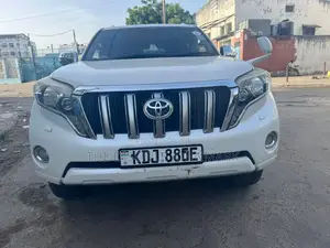 Toyota Land Cruiser Prado 2017 White