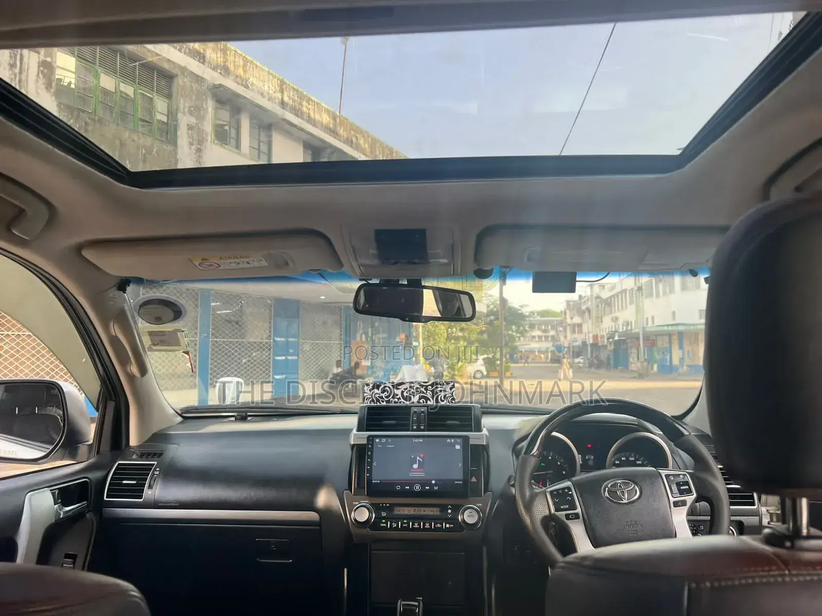 Toyota Land Cruiser Prado 2017 White