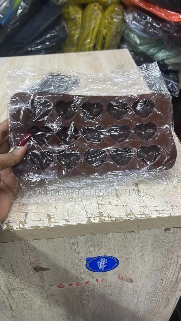 15 Grid Chocolate and Caddy Mould - thumbnail 4