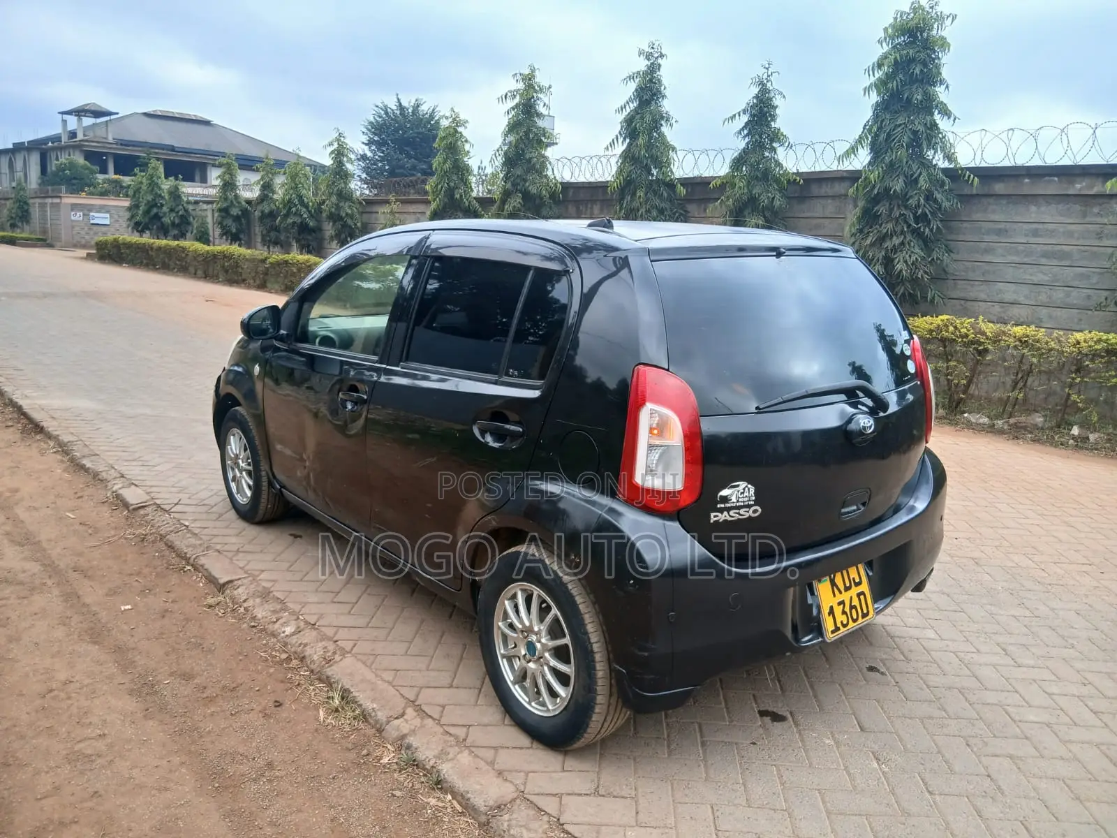 Toyota Passo 2015 Black