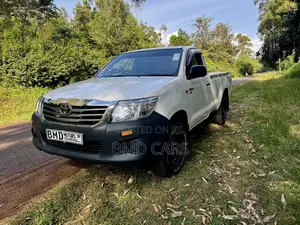 Toyota Hilux 2.5 D-4D SRX 2012 White