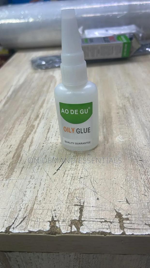 50ml Universal Oily Glue - thumbnail 2