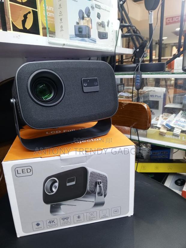 Android Projector 1080P With Support Auto Keystone - thumbnail 2