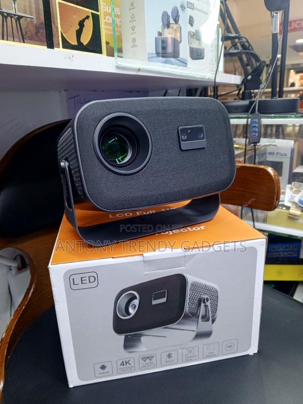 Portable Android Projector Wireless Screen Casting - thumbnail 2