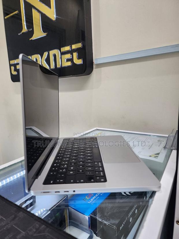 Laptop Apple MacBook Pro 32GB Apple M1 Pro SSD 512GB - thumbnail 2
