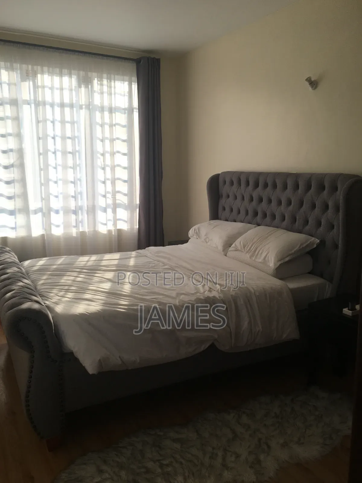Sleigh Bed