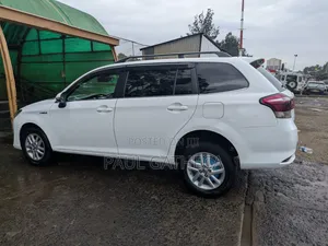 Toyota Corolla Fielder 2015 White