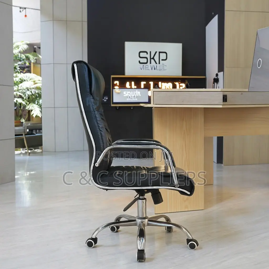 Swivel Leather Office Chair With Armrest