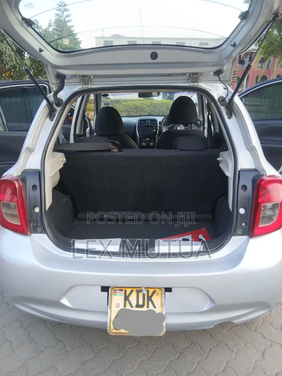 Nissan March 2015 Silver