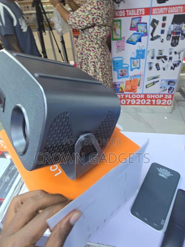 Portable Smart Projector With Android 11 Auto Keystone