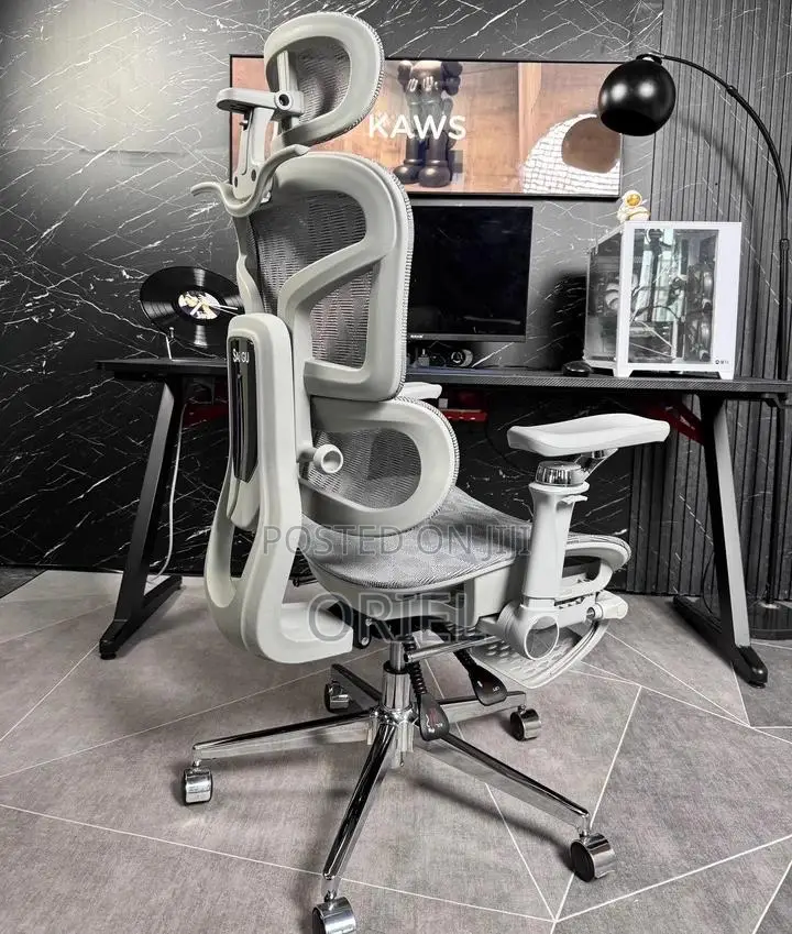 Office Chair : Executive Gray Office Leather Chair