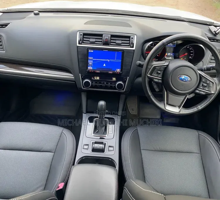 Toyota Hilux 2018 White
