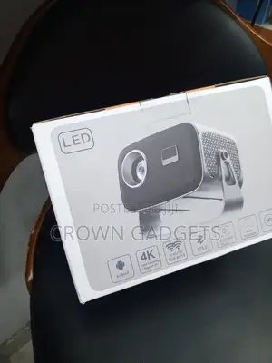 Portable 1080P Android Projector With Auto Keystone Focus