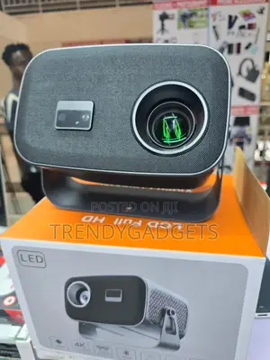 Portable 1080P Android Projector With Auto Keystone Focus