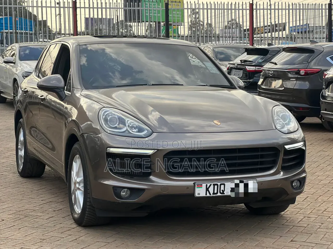 Porsche Cayenne 2016 Gray