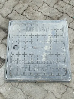 Reinforced Manhole Cover 450 by 450