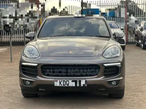 Porsche Cayenne 2016 Gray