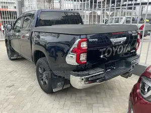 Toyota Hilux Revo Double Cab Deisel 2.4 AWD 2021 Blue