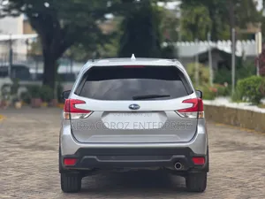 Subaru Forester 2018 Silver