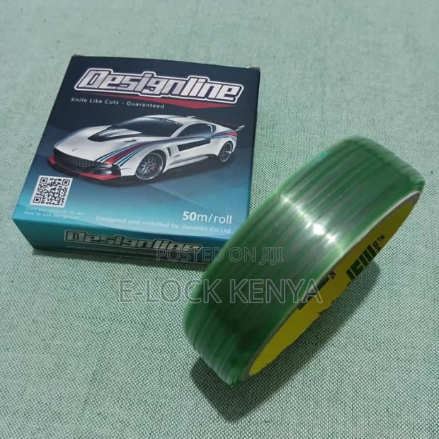 Stretching Car Surface Designline - thumbnail 2