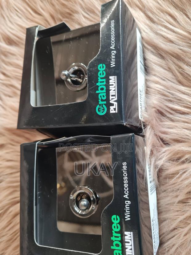 Crabtree Platinum 1-Gang Toggle Light Switch. - thumbnail 4