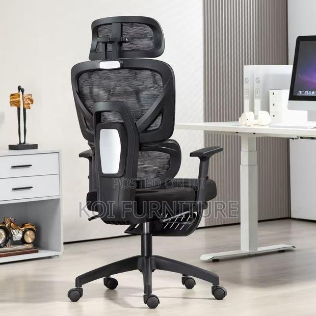 Office Chairs; White Orthopedic Executive Chair With Footrest - thumbnail 3
