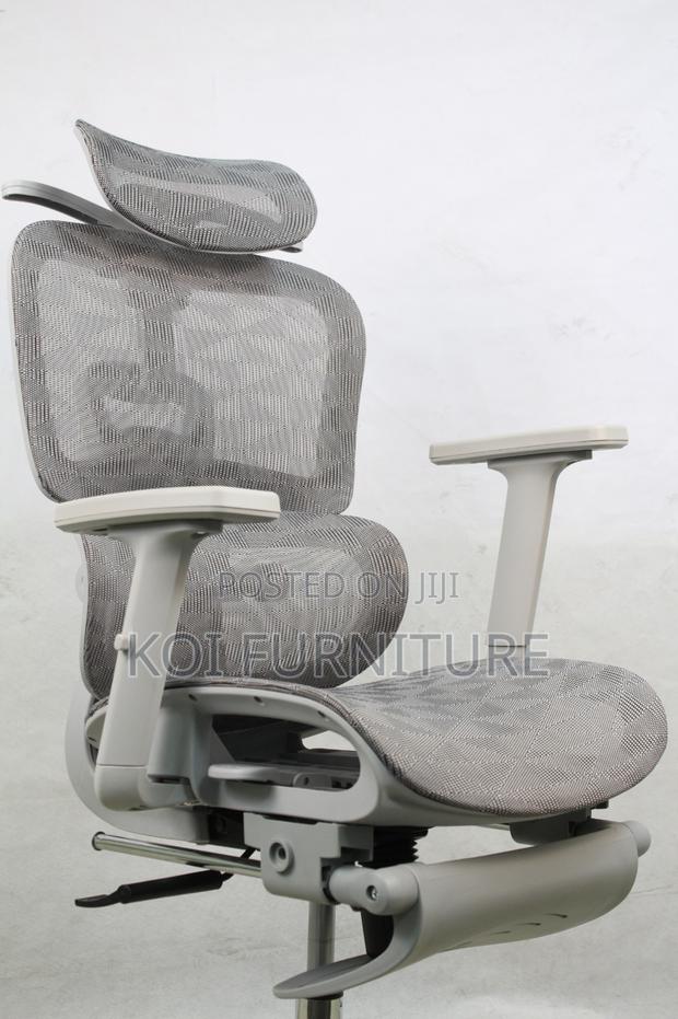 Office Chairs; White Orthopedic Executive Chair With Footrest - thumbnail 12