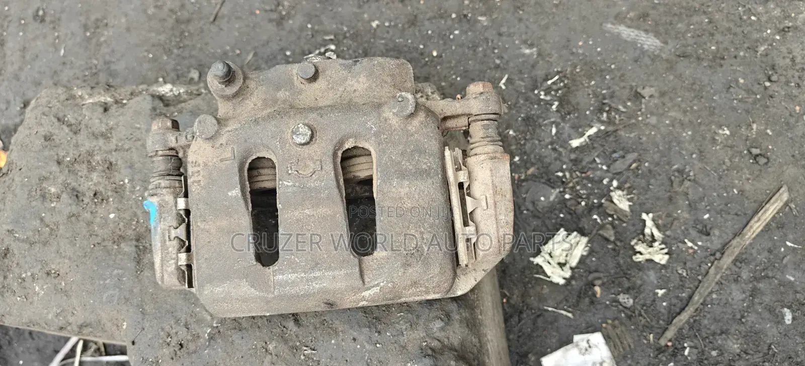 Nissan Hardbody Brake Calliper