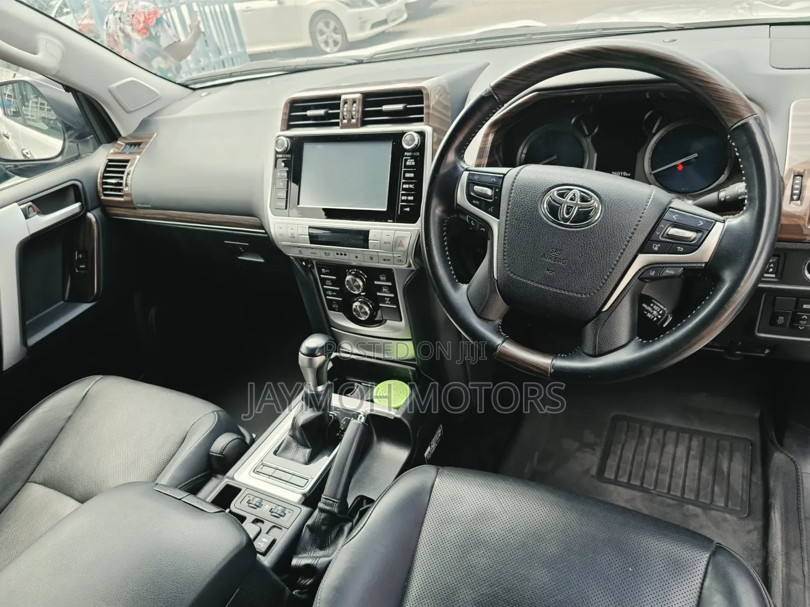 Toyota Land Cruiser Prado 2019 Pearl