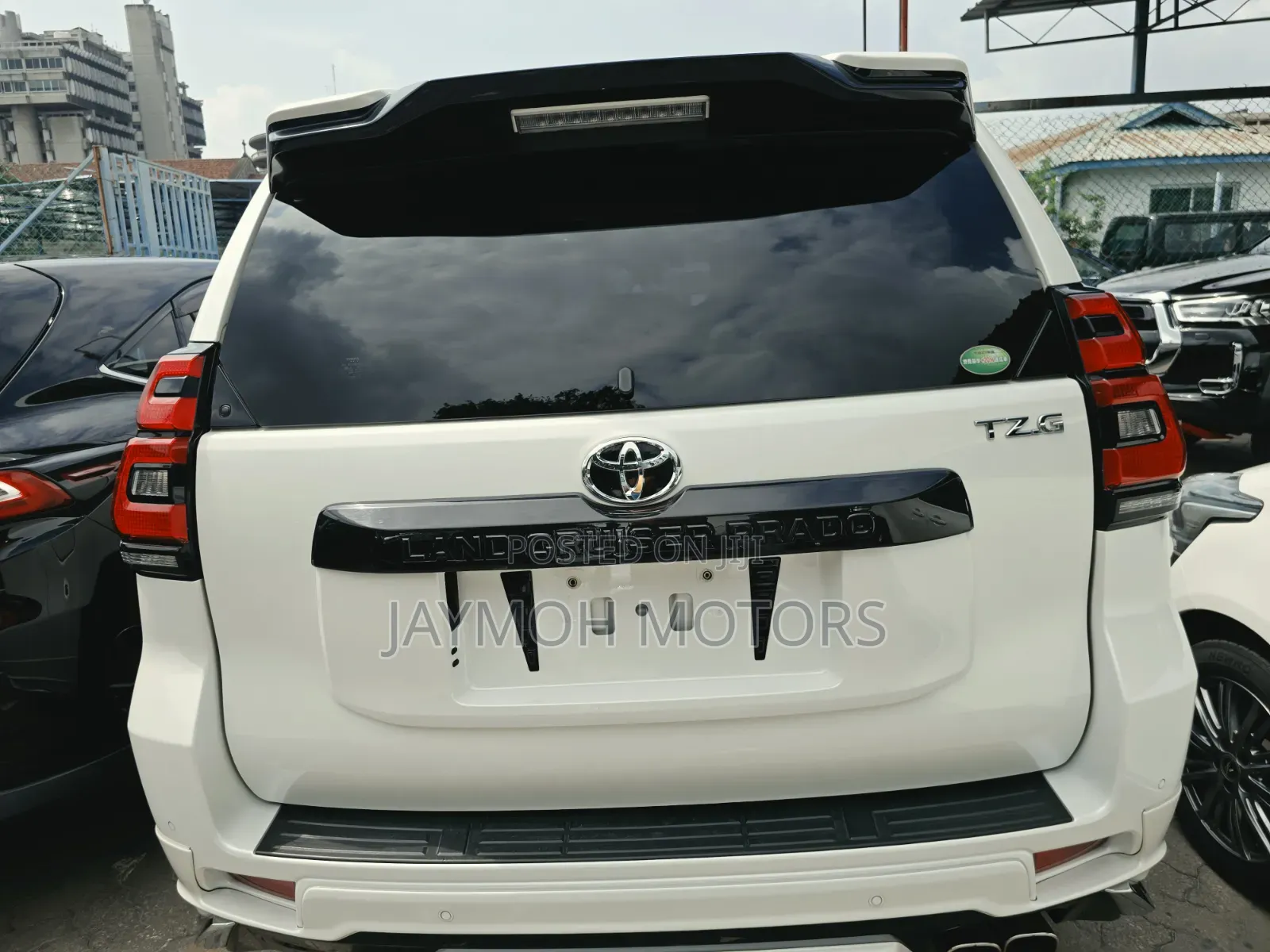 Toyota Land Cruiser Prado 2019 Pearl