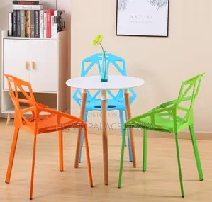 Plastic Chair: Spider Webbed Back PP Chair
