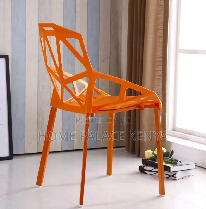 Plastic Chair: Spider Webbed Back PP Chair